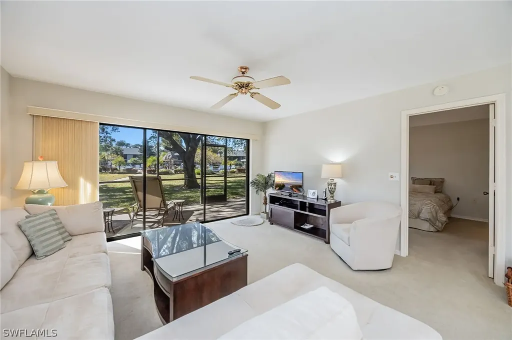 1208 Commonwealth Circle Naples FL 34116