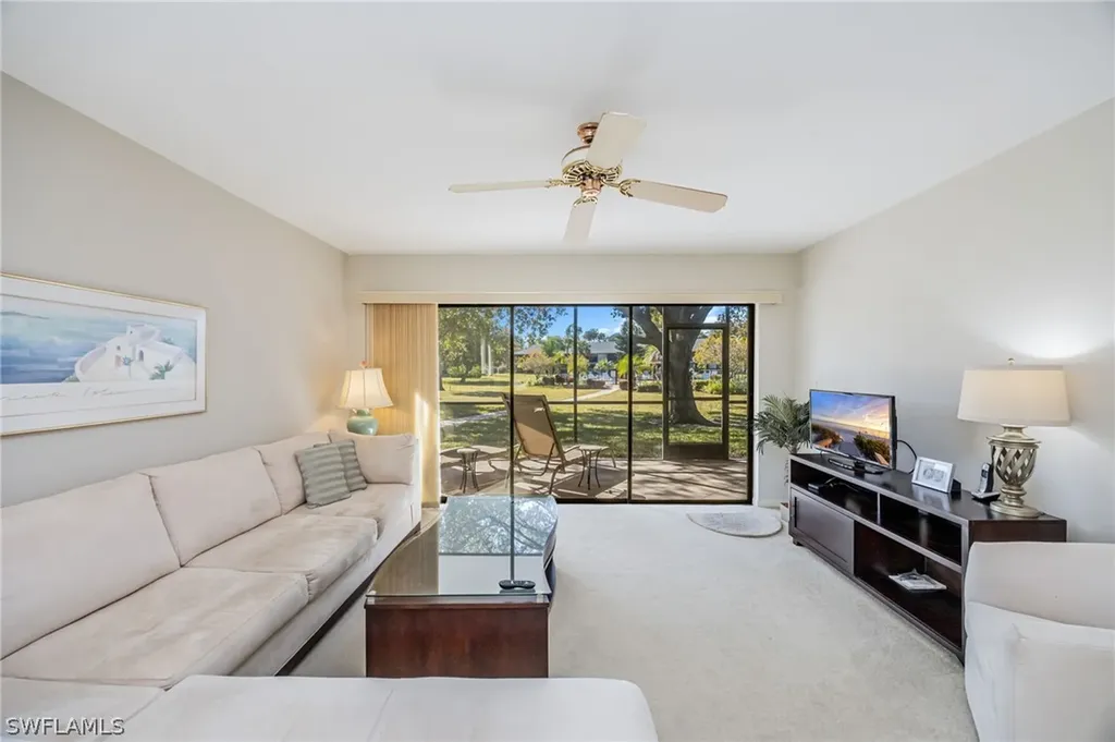 1208 Commonwealth Circle Naples FL 34116