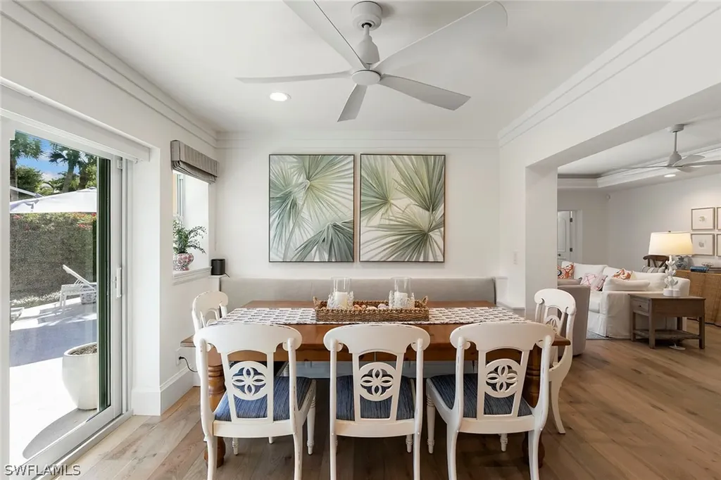 831 Rue Deville Naples FL 34108