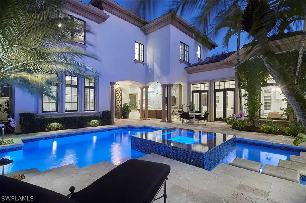 Naples FL, 15251 Medici Way