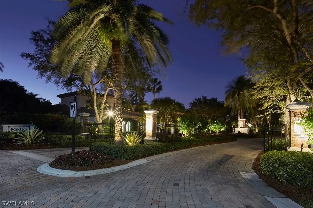 15251 Medici Way Naples FL 34110