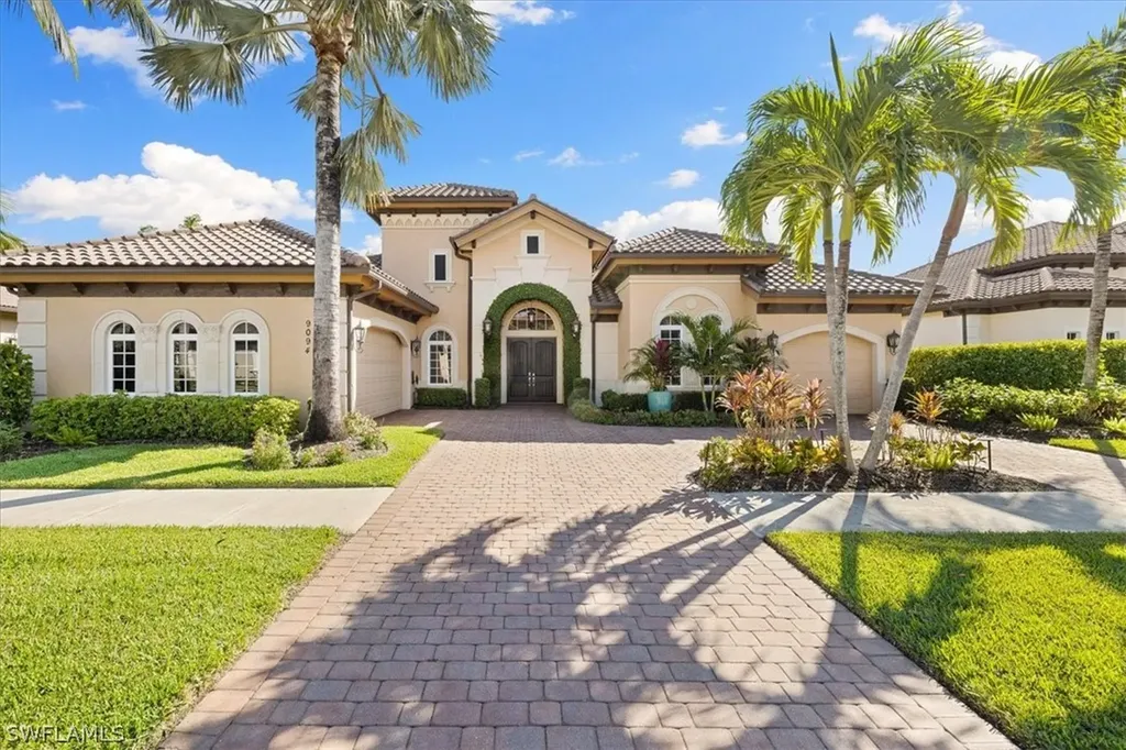9094 Sahalee Court Naples FL 34113