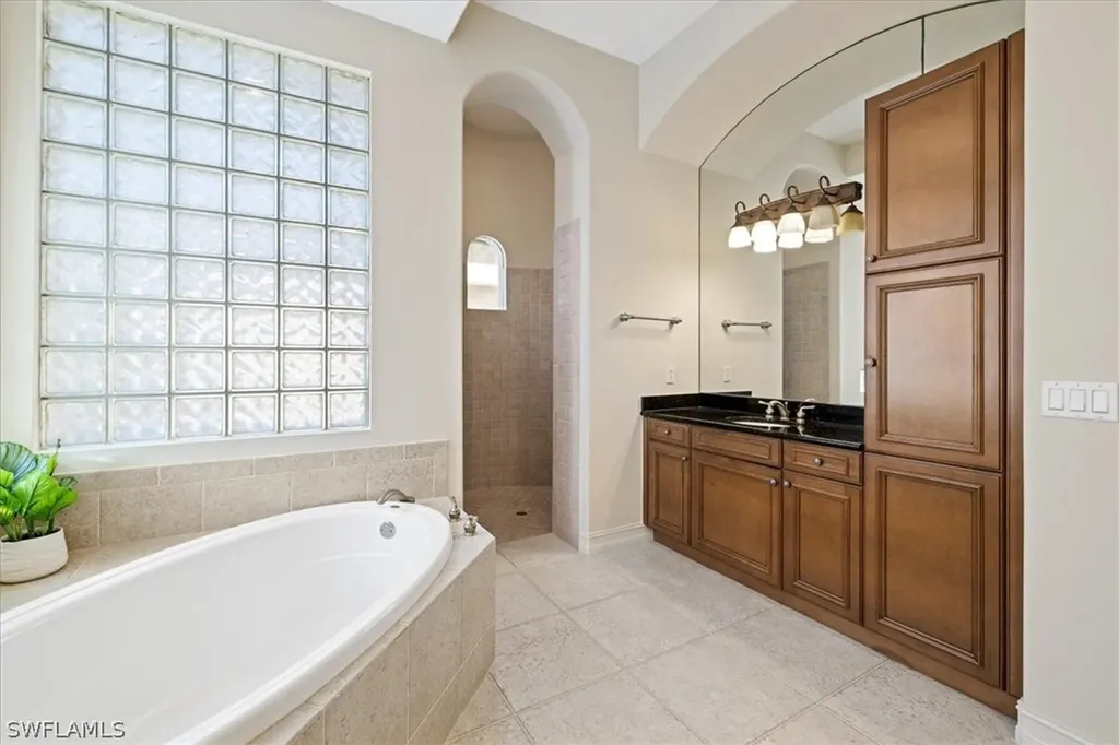 9094 Sahalee Court Naples FL 34113