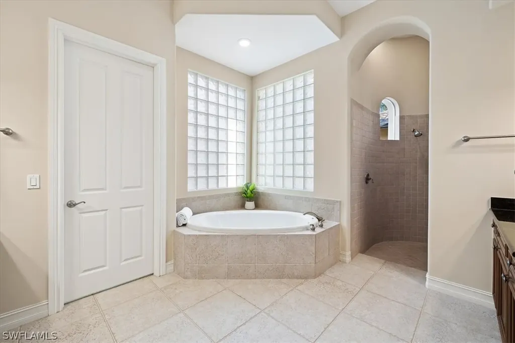 9094 Sahalee Court Naples FL 34113