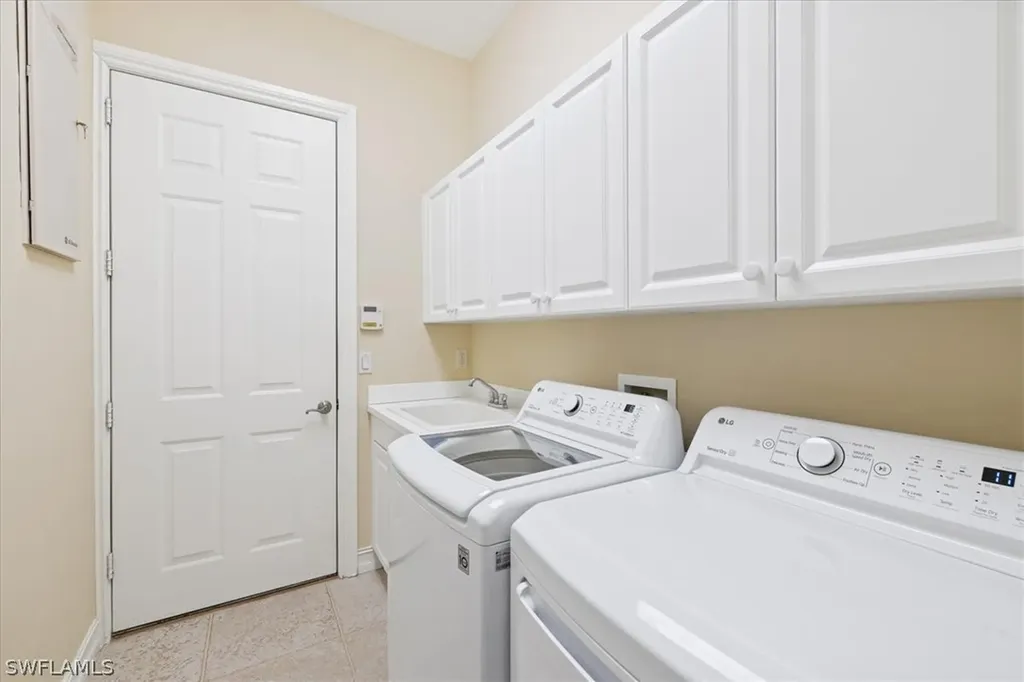 9094 Sahalee Court Naples FL 34113