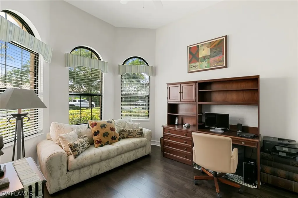 7347 Lantana Circle Naples FL 34119