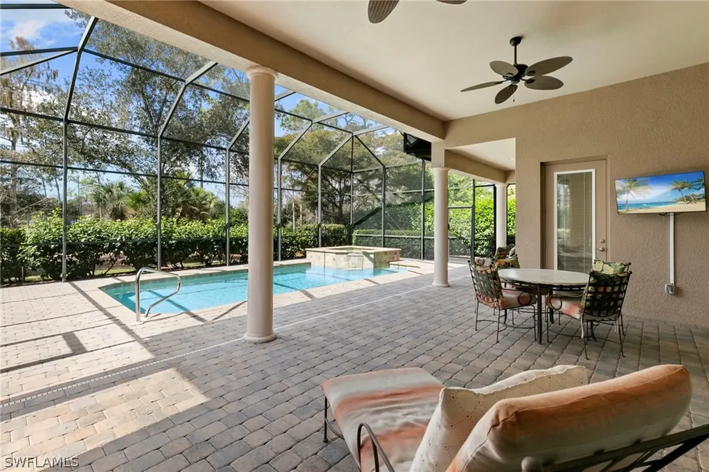 7347 Lantana Circle Naples FL 34119