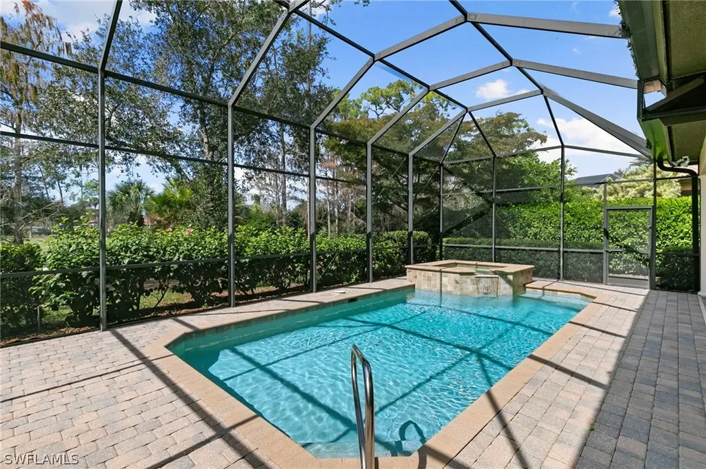 7347 Lantana Circle Naples FL 34119