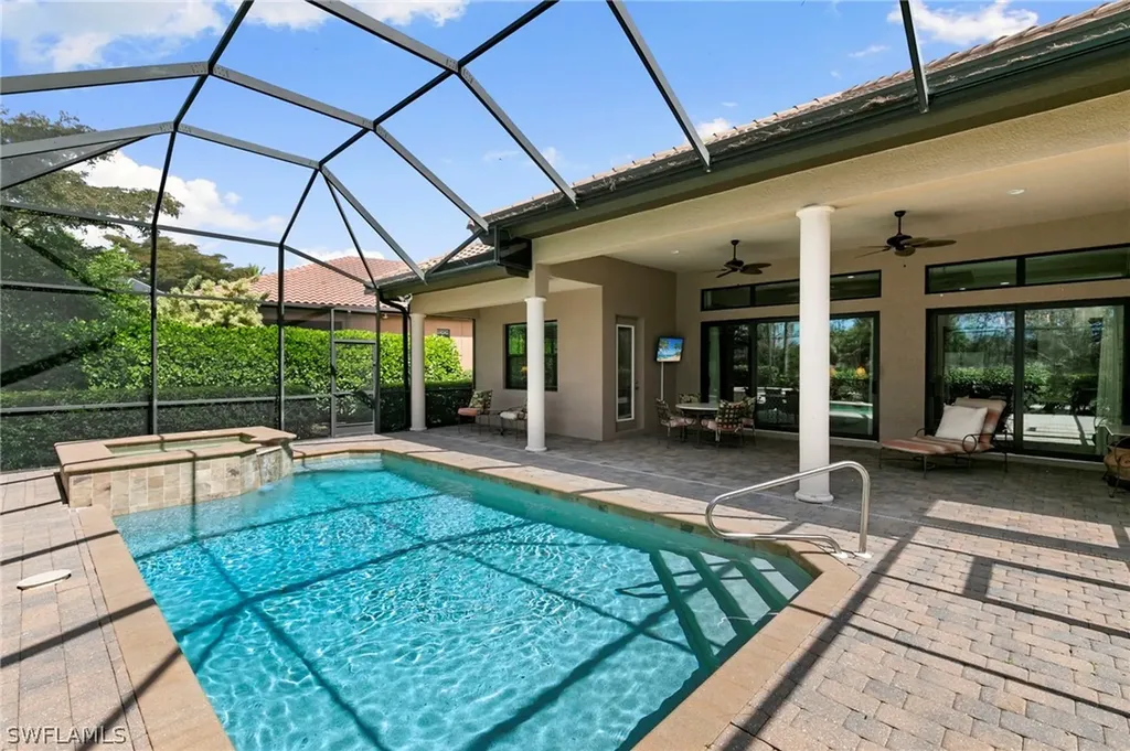 7347 Lantana Circle Naples FL 34119