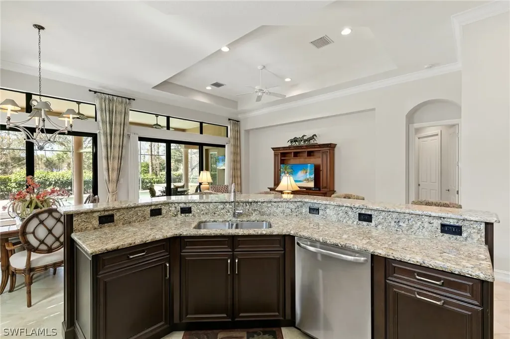 7347 Lantana Circle Naples FL 34119