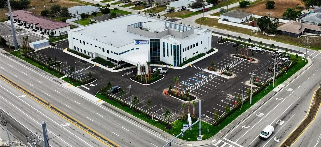 1606 Santa Barbara Boulevard Cape Coral FL 33991