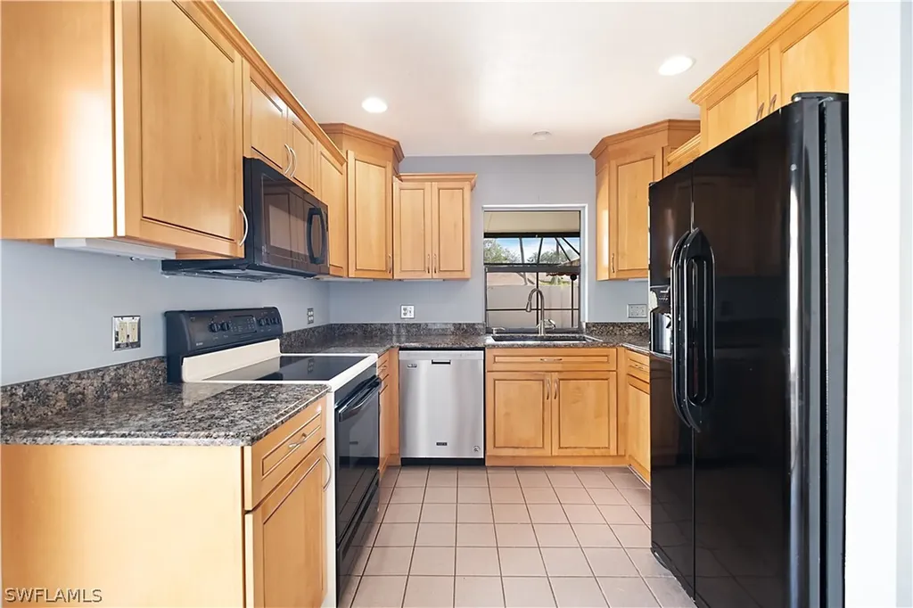 1250 Jardin Drive Naples FL 34104