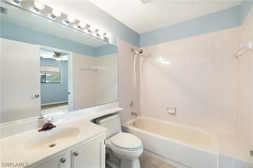 1250 Jardin Drive Naples FL 34104