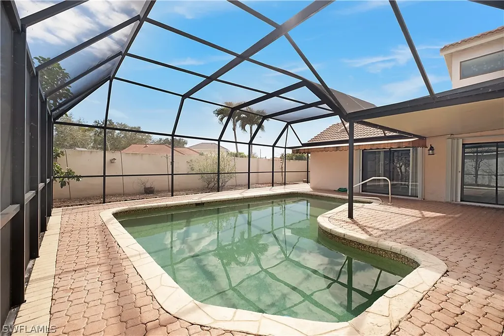 1250 Jardin Drive Naples FL 34104