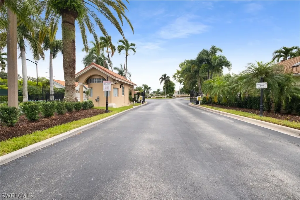 1250 Jardin Drive Naples FL 34104
