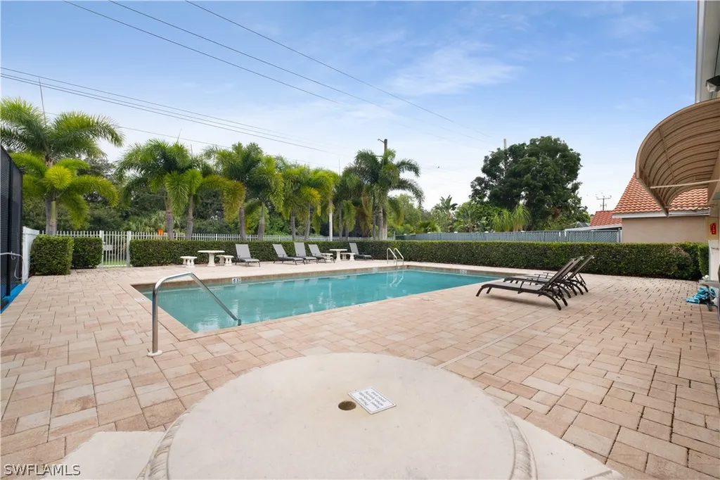 1250 Jardin Drive Naples FL 34104