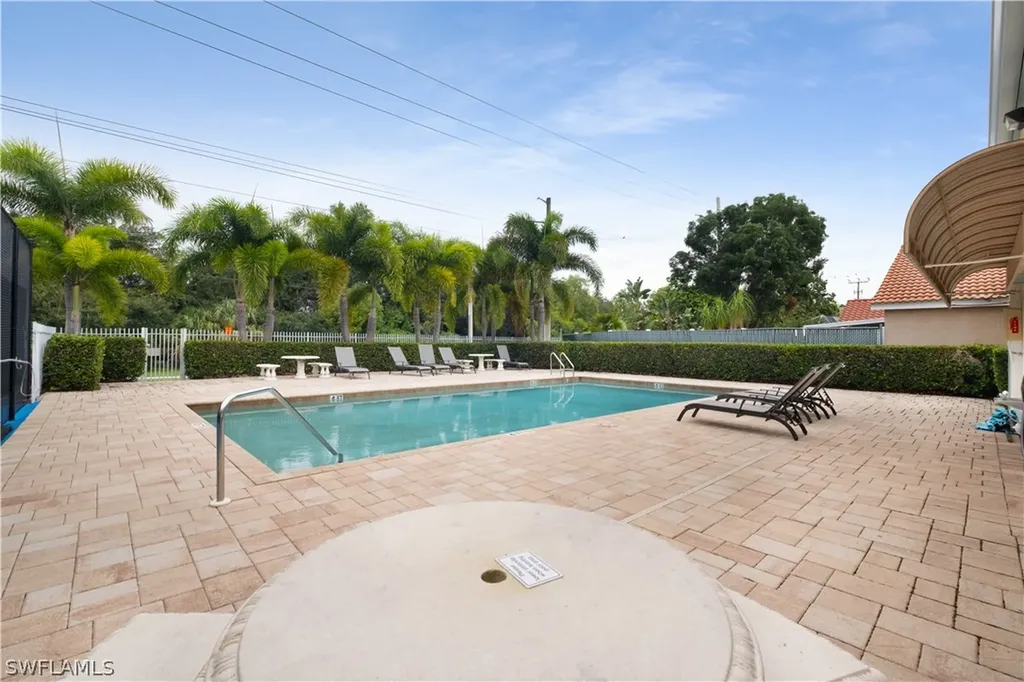 1250 Jardin Drive Naples FL 34104
