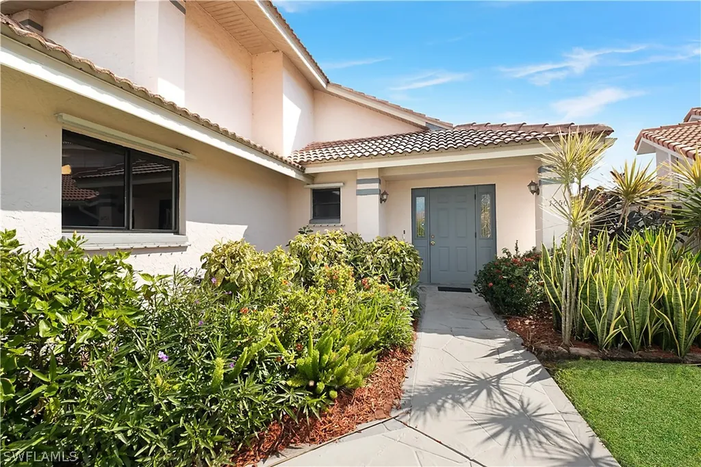 1250 Jardin Drive Naples FL 34104