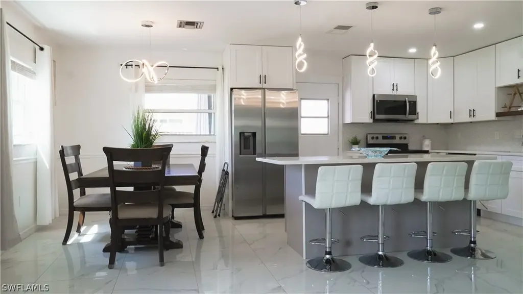 759 100th Avenue N Naples FL 34108