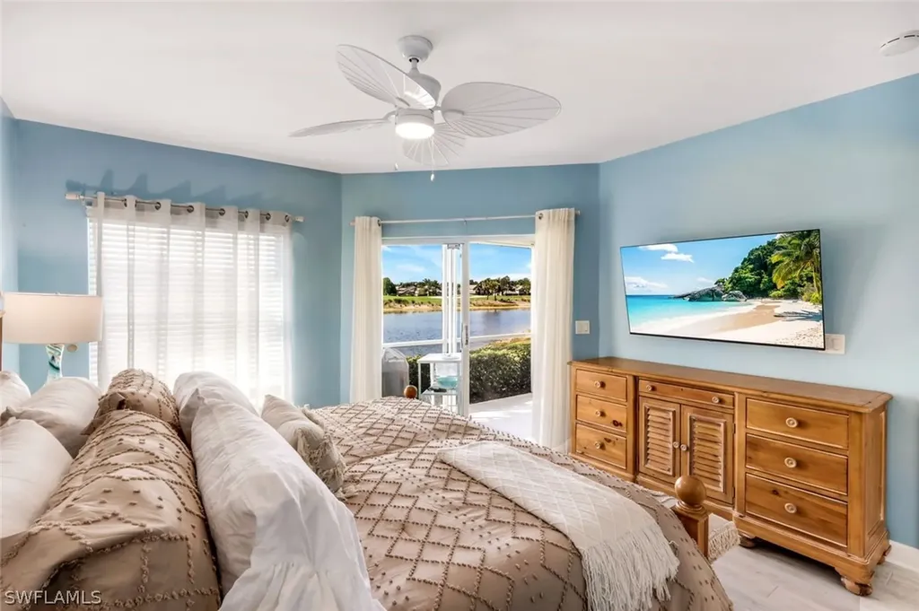 6260 Bellerive Avenue Naples FL 34119