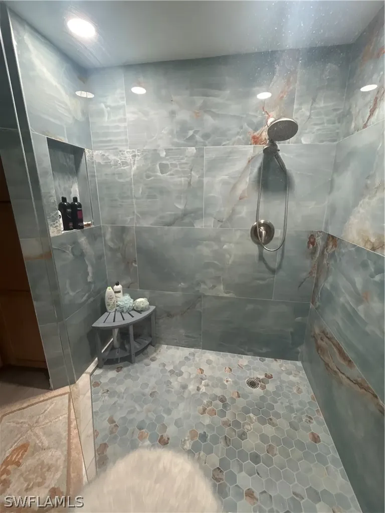 6260 Bellerive Avenue Naples FL 34119