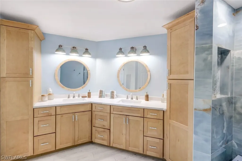 6260 Bellerive Avenue Naples FL 34119