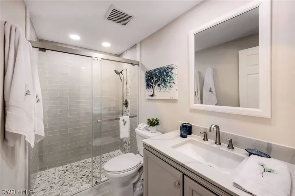 6260 Bellerive Avenue Naples FL 34119