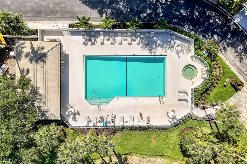 6260 Bellerive Avenue Naples FL 34119