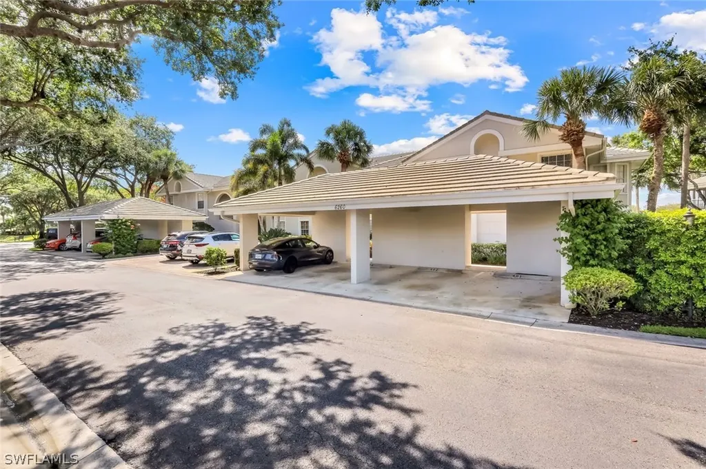 6260 Bellerive Avenue Naples FL 34119