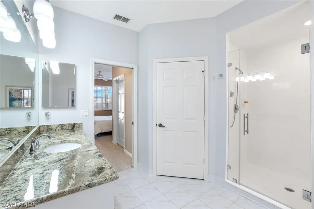 2033 Crestview Way Naples FL 34119