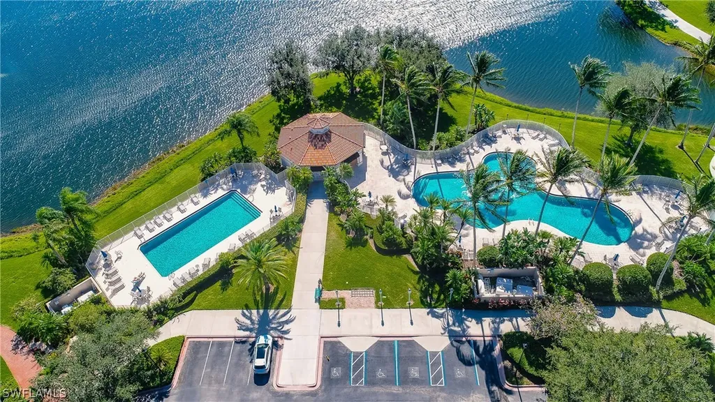 4681 Rio Poco Court Naples FL 34109