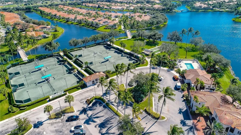 4681 Rio Poco Court Naples FL 34109