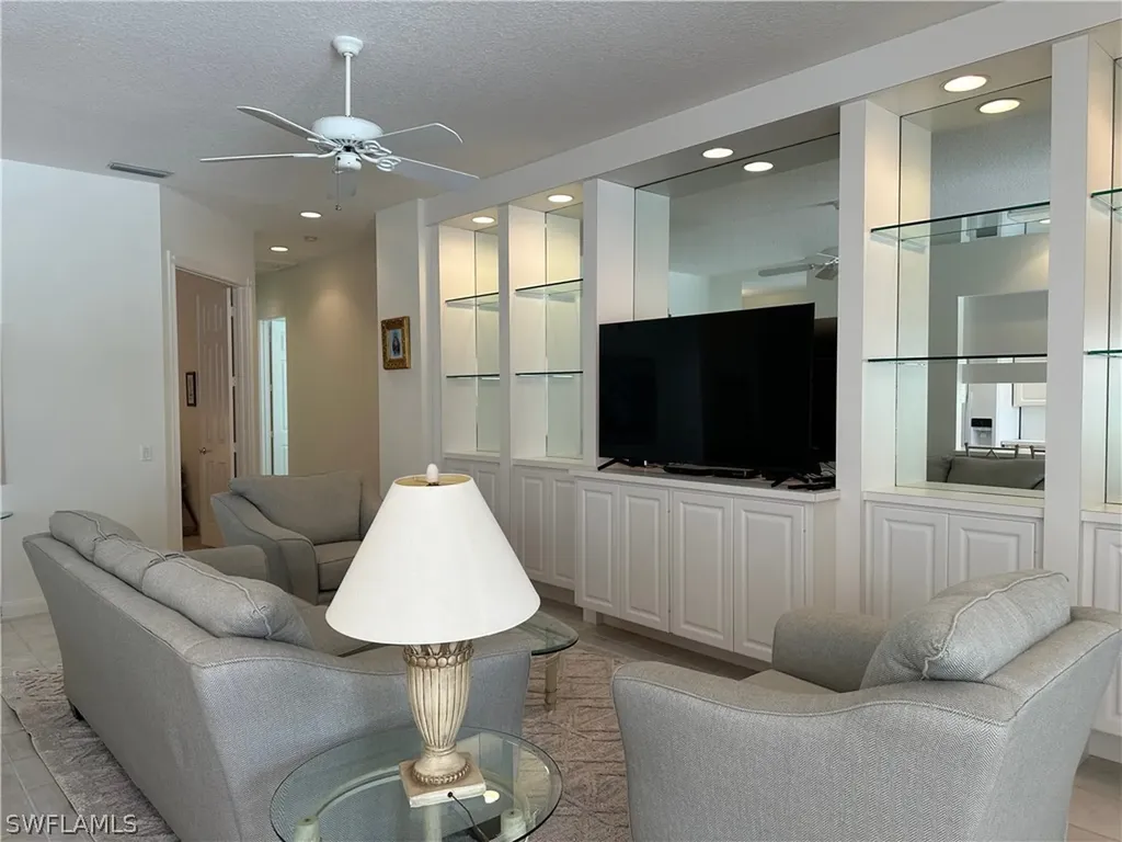 4681 Rio Poco Court Naples FL 34109