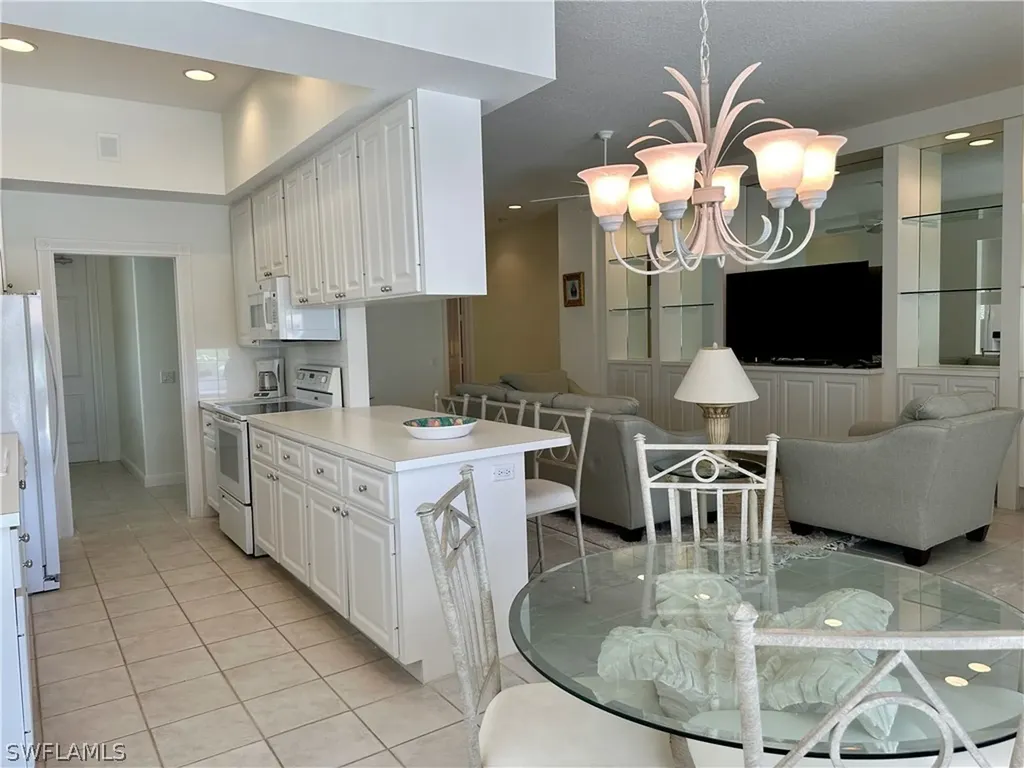 4681 Rio Poco Court Naples FL 34109