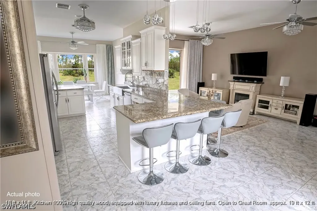 4445 2nd Avenue NE Naples FL 34120