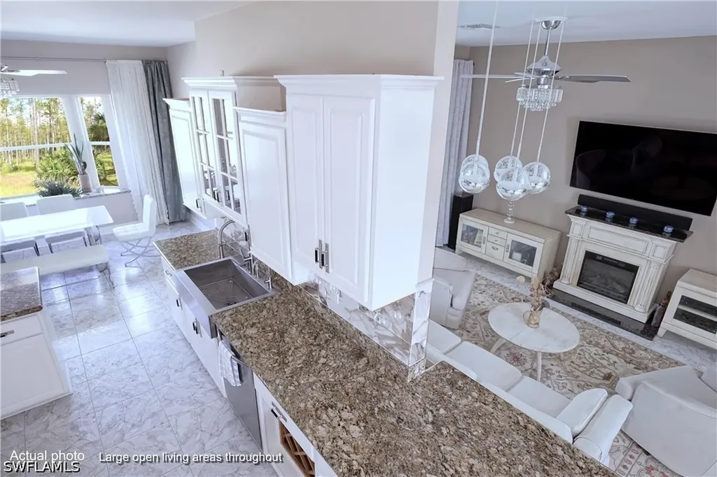 4445 2nd Avenue NE Naples FL 34120