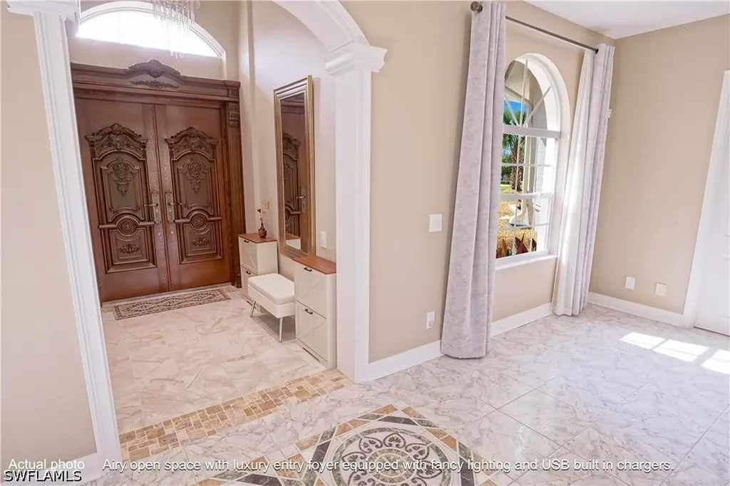 4445 2nd Avenue NE Naples FL 34120