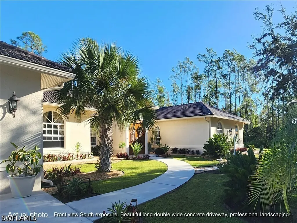 4445 2nd Avenue NE Naples FL 34120
