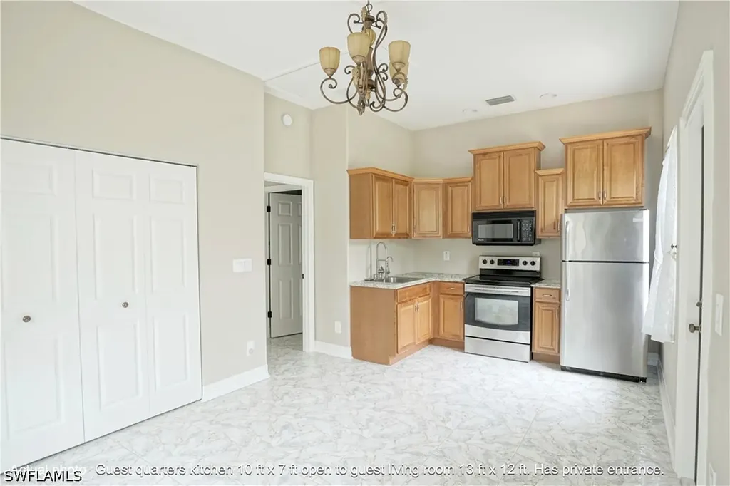 4445 2nd Avenue NE Naples FL 34120