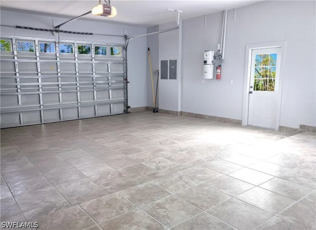 4445 2nd Avenue NE Naples FL 34120