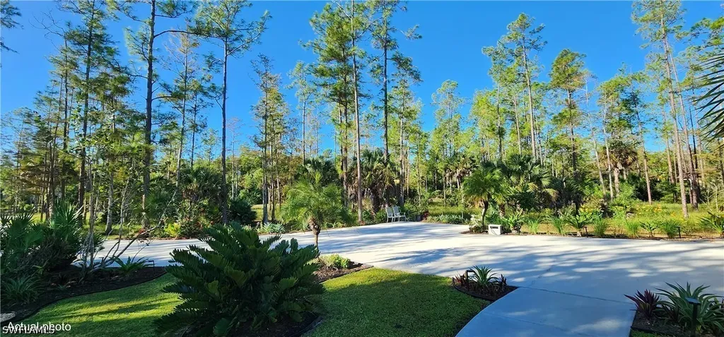 4445 2nd Avenue NE Naples FL 34120