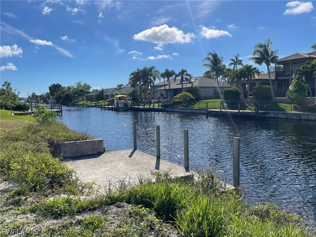 3814 SW 17th Avenue Cape Coral FL 33914