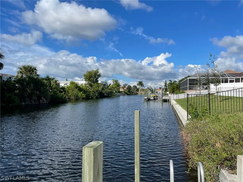 3814 SW 17th Avenue Cape Coral FL 33914