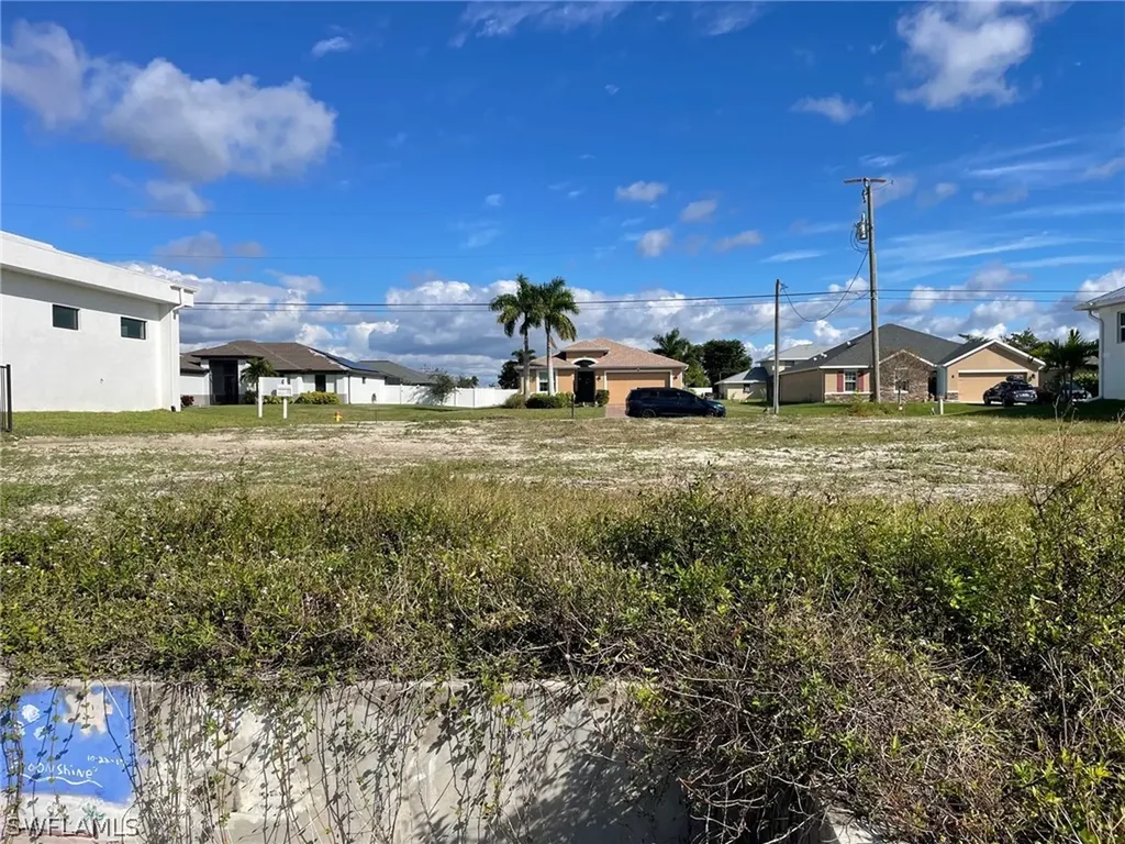 3814 SW 17th Avenue Cape Coral FL 33914