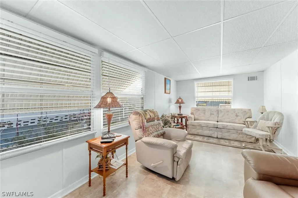 31 San Remo Circle Naples FL 34112