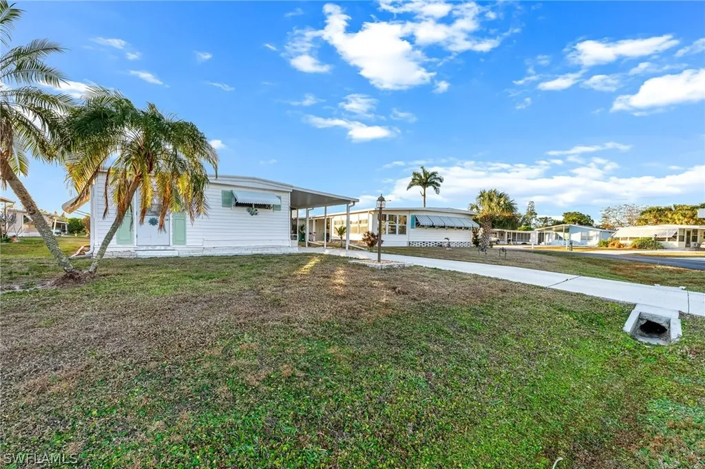 31 San Remo Circle Naples FL 34112