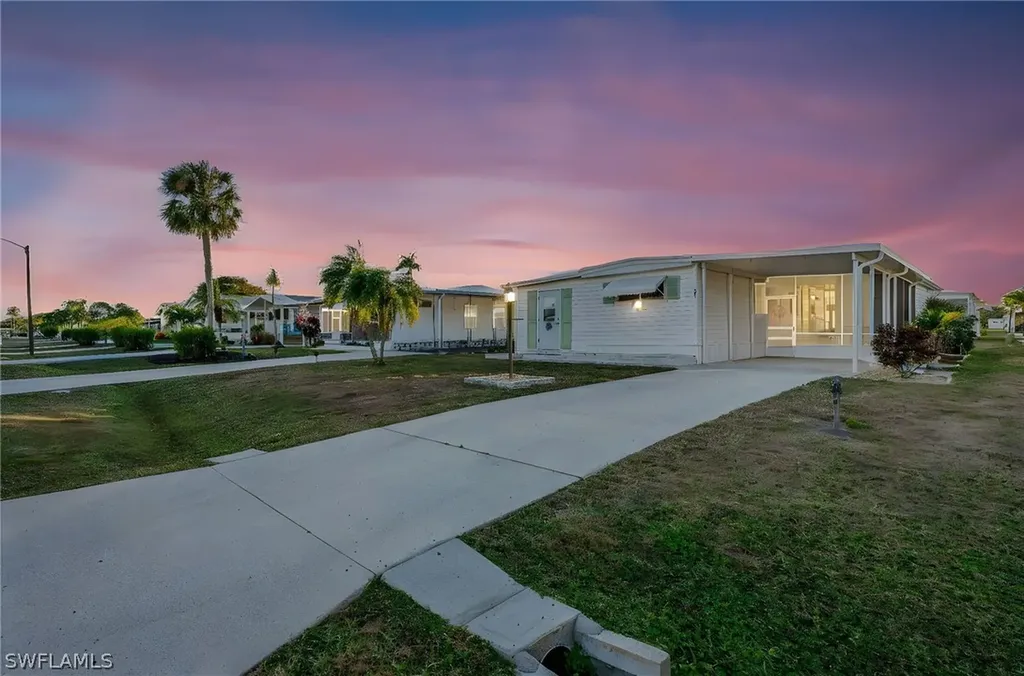 31 San Remo Circle Naples FL 34112