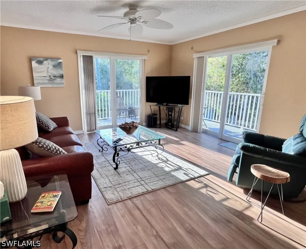 256 Palm Drive Naples FL 34112