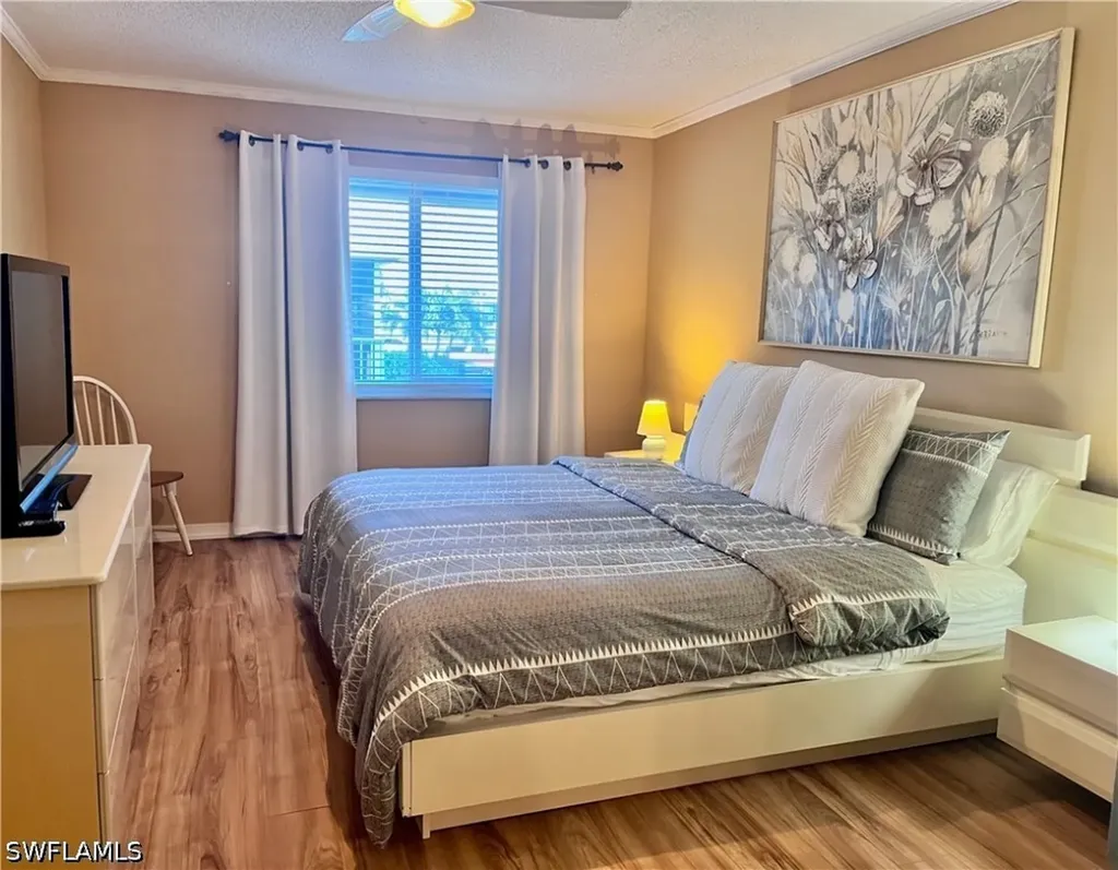 256 Palm Drive Naples FL 34112