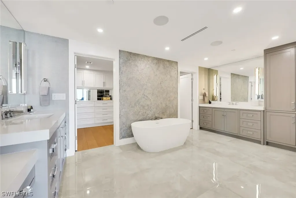 13935 Old Coast Road Naples FL 34110